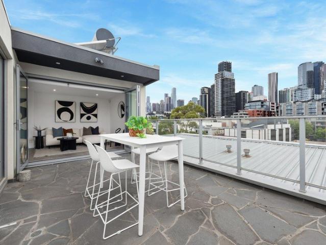 Townhouse for sale in Camerons Creek, Victoria
