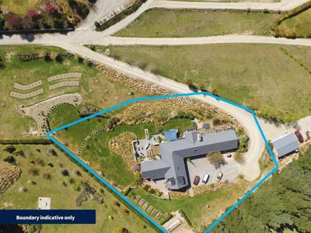 House for sale in Otakou