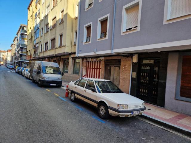 Garaje en venta en Barakaldo, Latsagazarra / Lasesarre