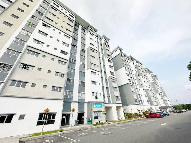 Apartment for sale in Tanjong Sepat, Selangor