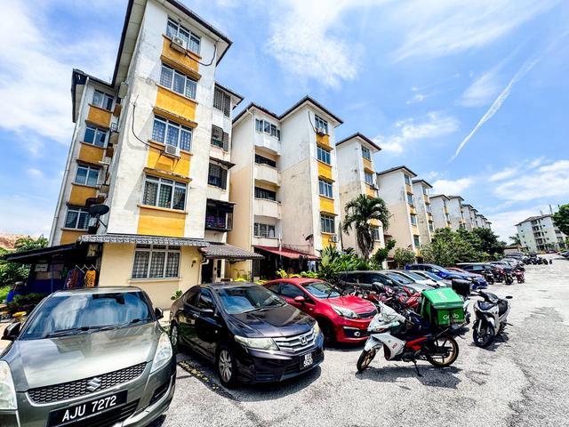 Apartment for sale in Langat, Selangor
