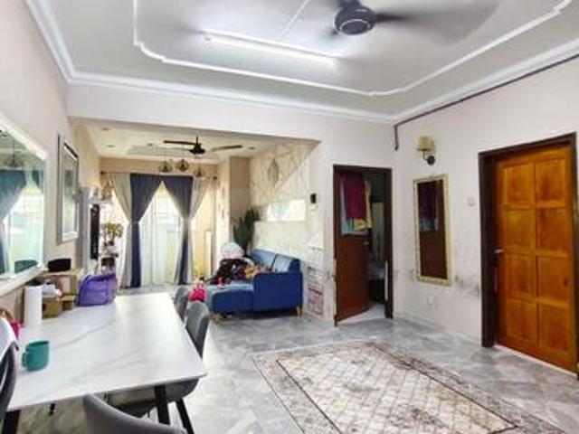Apartment for sale in Country Heights Damansara, Kuala Lumpur