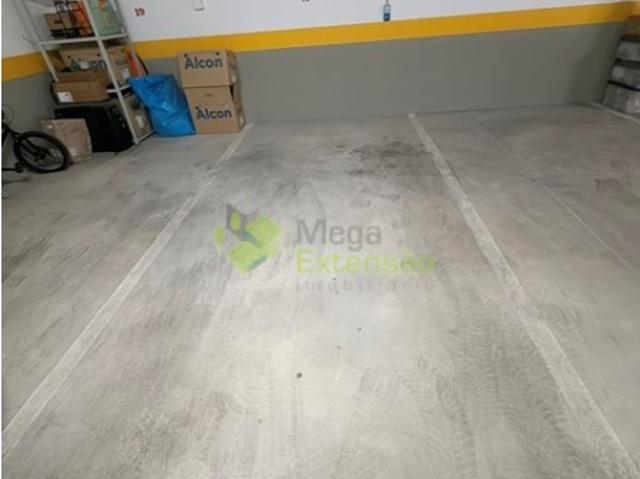 Garagem alugar em Santa Maria, São Pedro e Matacães, Torres Vedras