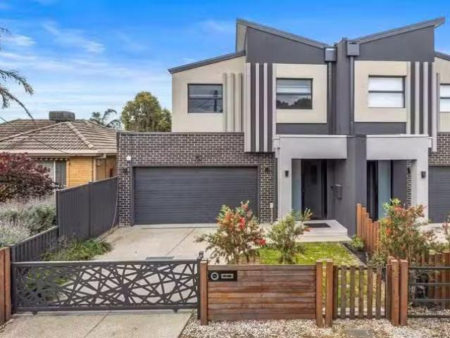 House for rent in Keilor, Victoria