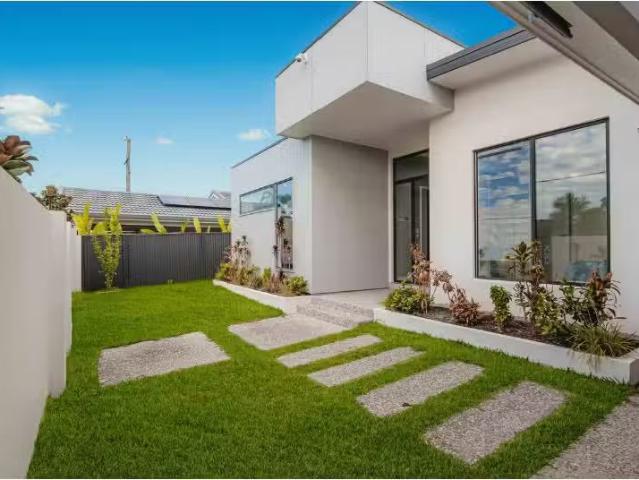 House for rent in Pacific Fair