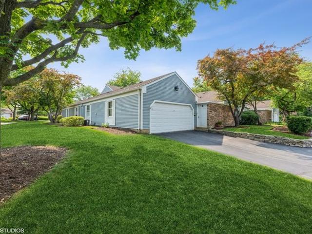 Townhouse for sale in Rolling Meadows, Illinois