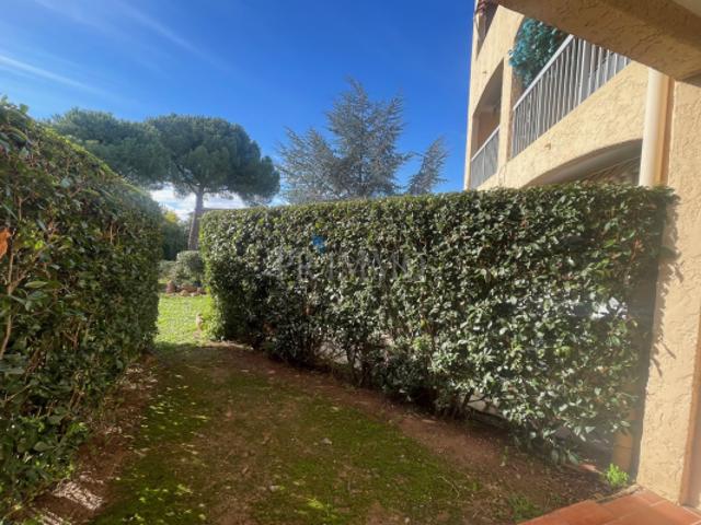 Appartement vente à Arrondissement de Draguignan, Saint-raphaël