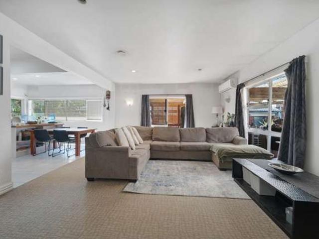 House for sale in Avondale