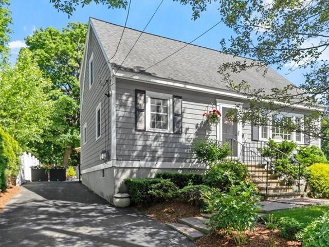 House for sale in Chelmsford, Massachusetts