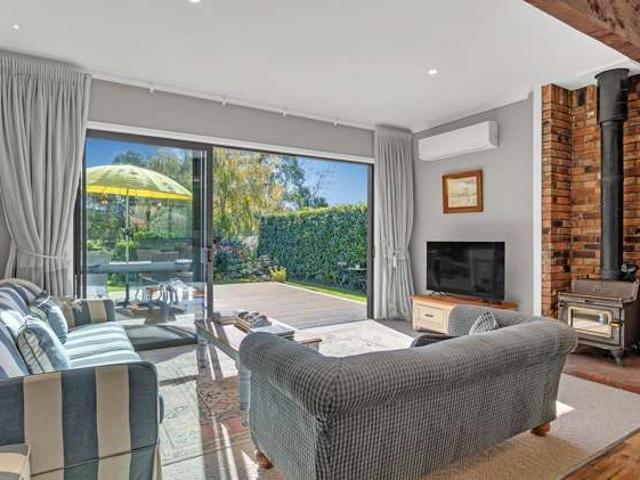 Property for sale in Oxford, Canterbury