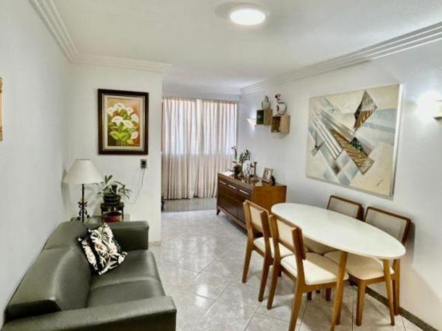 Apartamento venda em Região Geográfica Imediata do Distrito Federal, Região Integrada de Desenvolvimento do Distrito Federal e Entorno