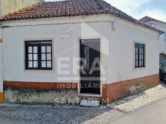 Casa venda em Alcanena, Santarém