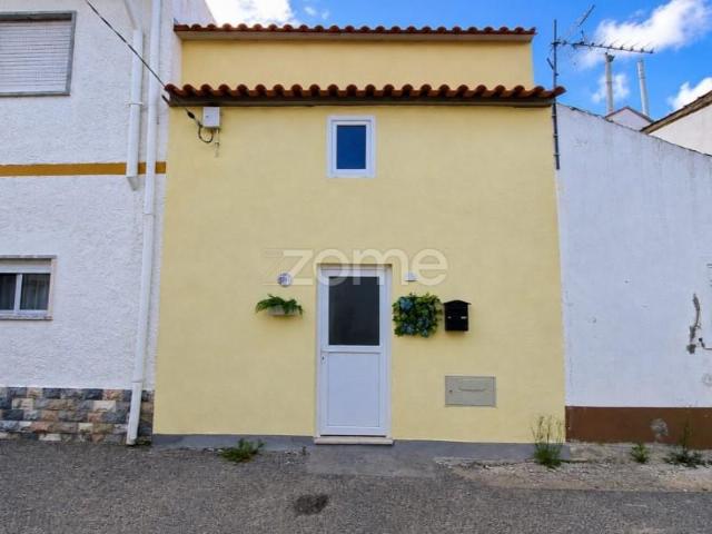 Casa venda em Alenquer (Santo Estêvão e Triana), Alenquer