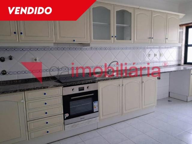 Apartamento venda em Alenquer (Santo Estêvão e Triana), Alenquer