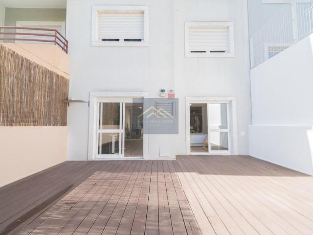 Apartamento venda em Chegadinho, Almada