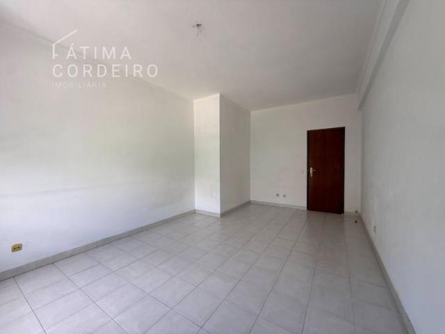 Apartamento alugar em Ginjal, Almada
