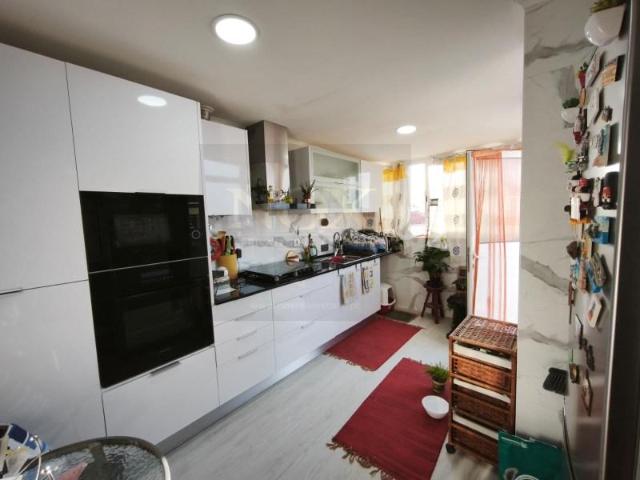 Apartamento venda em Almada, Setúbal