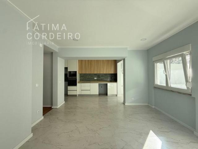 Apartamento alugar em Cova da Piedade, Almada
