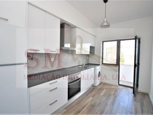 Apartamento alugar em Cova da Piedade, Almada