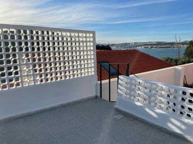 Casa alugar em Porto Brandão, Almada