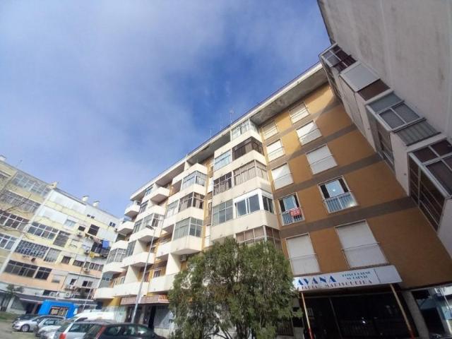 Apartamento venda em Almada, Setúbal