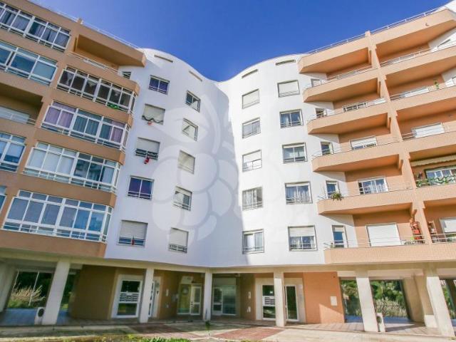 Apartamento alugar em Almada, Setúbal
