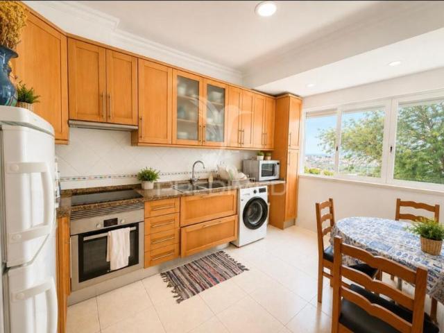 Apartamento alugar em Almada, Setúbal