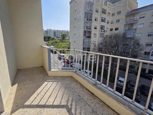 Apartamento alugar em Amadora, Lisboa