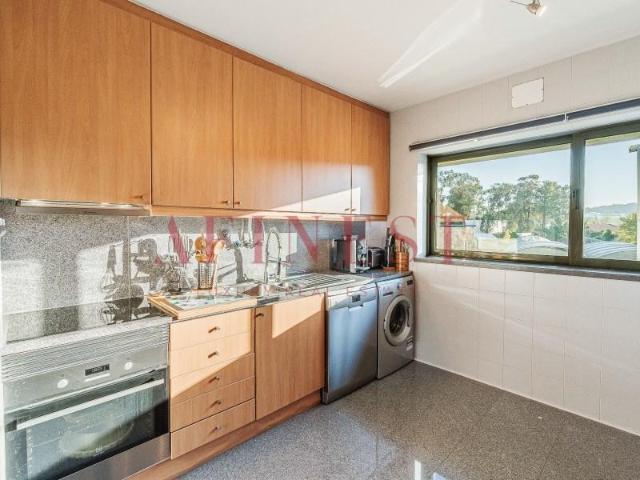 Apartamento venda em Amadora, Lisboa