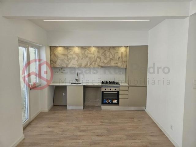 Apartamento venda em Amadora, Lisboa