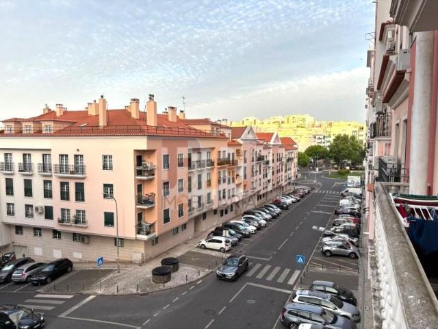 Apartamento venda em Amadora, Lisboa