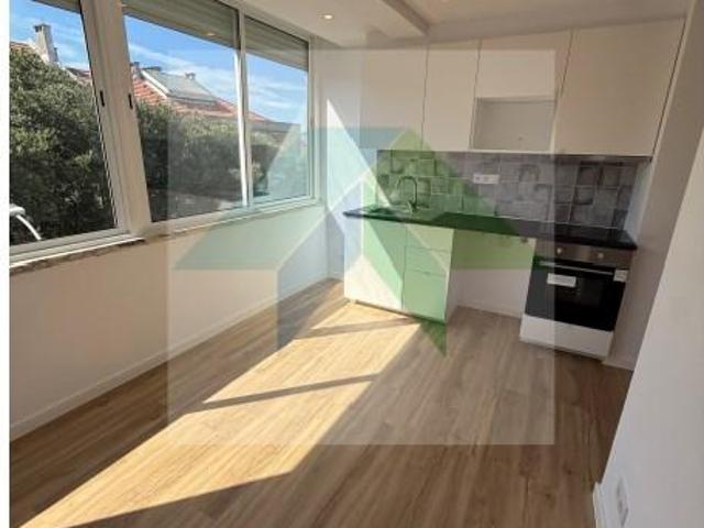 Apartamento venda em Amadora, Lisboa