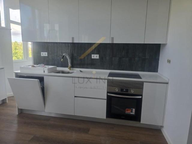 Apartamento venda em Amadora, Lisboa