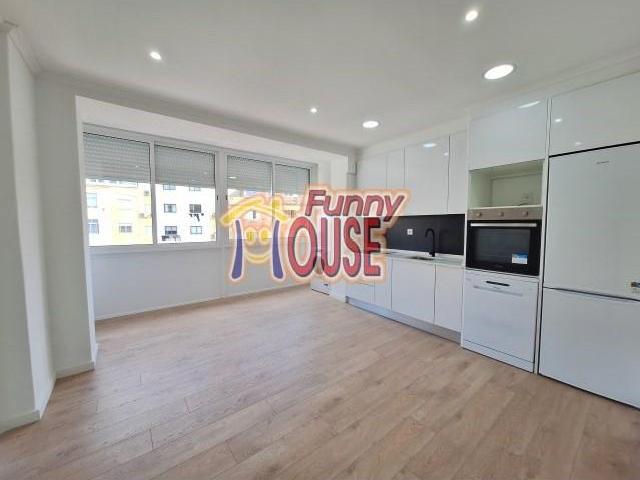 Apartamento venda em Amadora, Lisboa