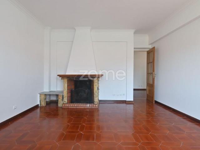 Apartamento alugar em Amadora, Lisboa