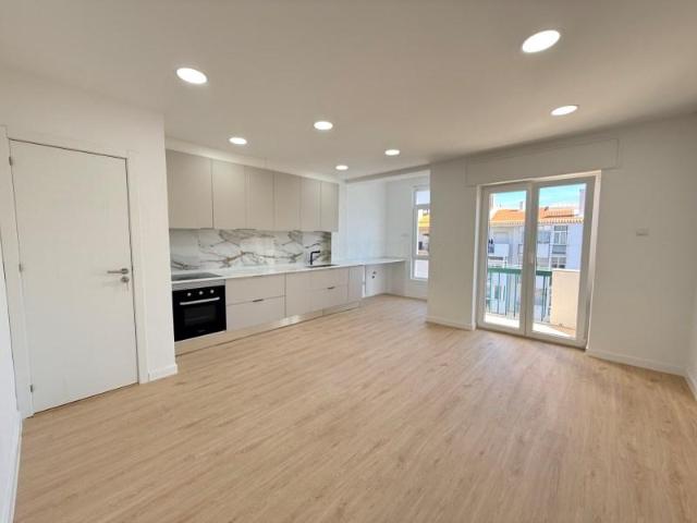 Apartamento venda em Amadora, Lisboa