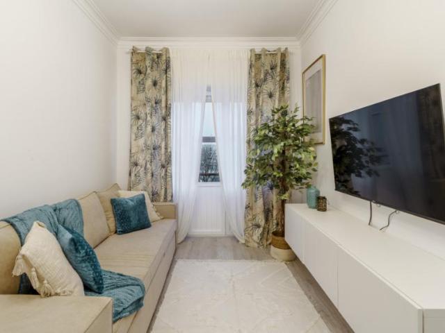Apartamento alugar em Amadora, São Brás