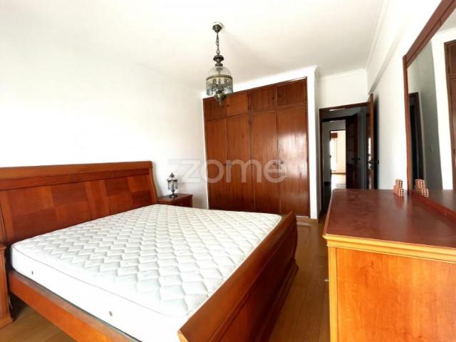 Apartamento alugar em Amadora