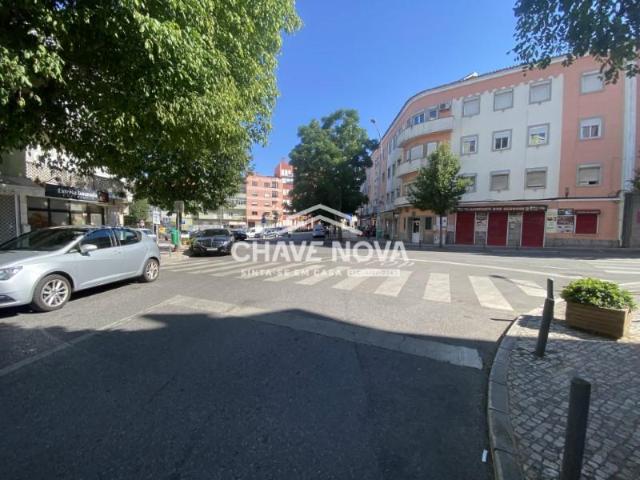 Apartamento venda em Amadora, Lisboa