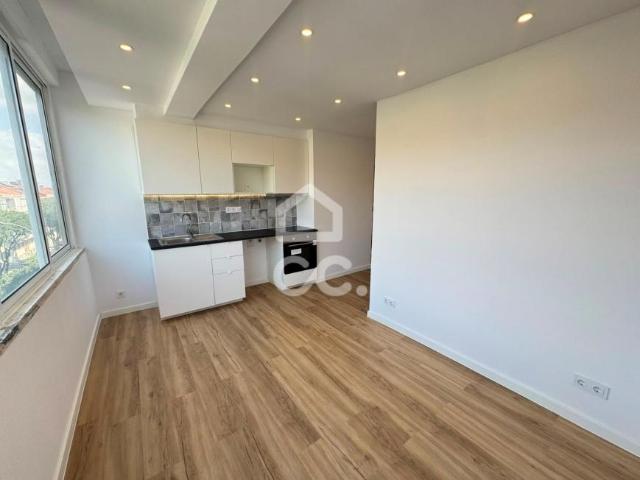 Apartamento venda em Amadora, Lisboa