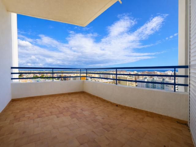 Apartamento alugar em Armação De Pêra, Faro