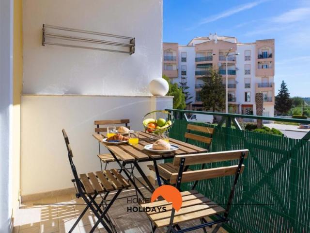 Apartamento alugar em Urbanização Solário da Praia, Armação De Pêra