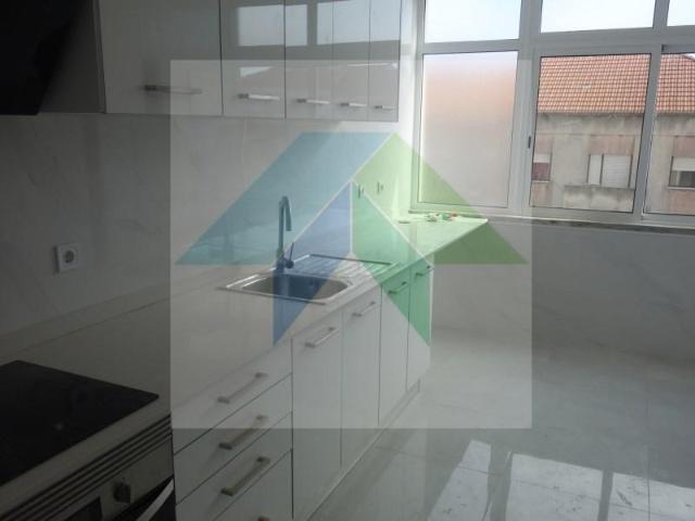 Apartamento venda em Bairro 25 de Abril, Alto do Seixalinho, Santo André e Verderena