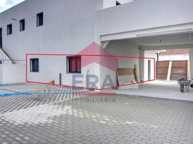 Apartamento venda em Camarnais, Bombarral