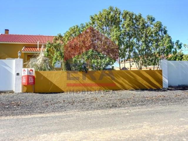 Casa venda em Cadaval, Vermelha