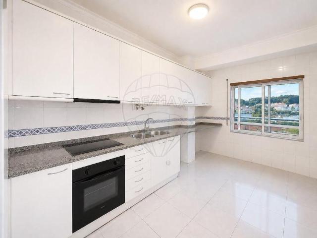 Apartamento alugar em Nogueiró e Tenões, Braga