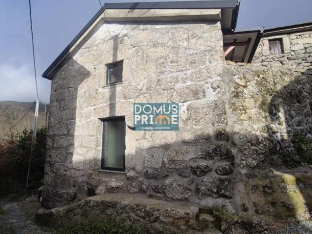Casa venda em Parada Do Bouro, Braga
