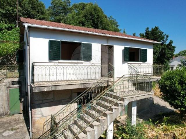 Casa venda em Painzela, Cabeceiras de Basto