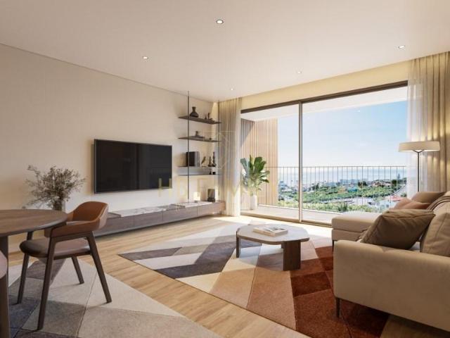 Apartamento venda em Câmara De Lobos, Ilha Da Madeira