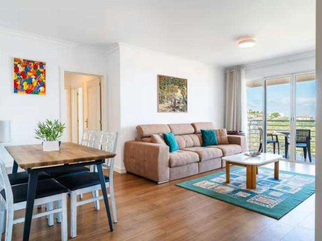 Apartamento alugar em Vargem, Santa Cruz